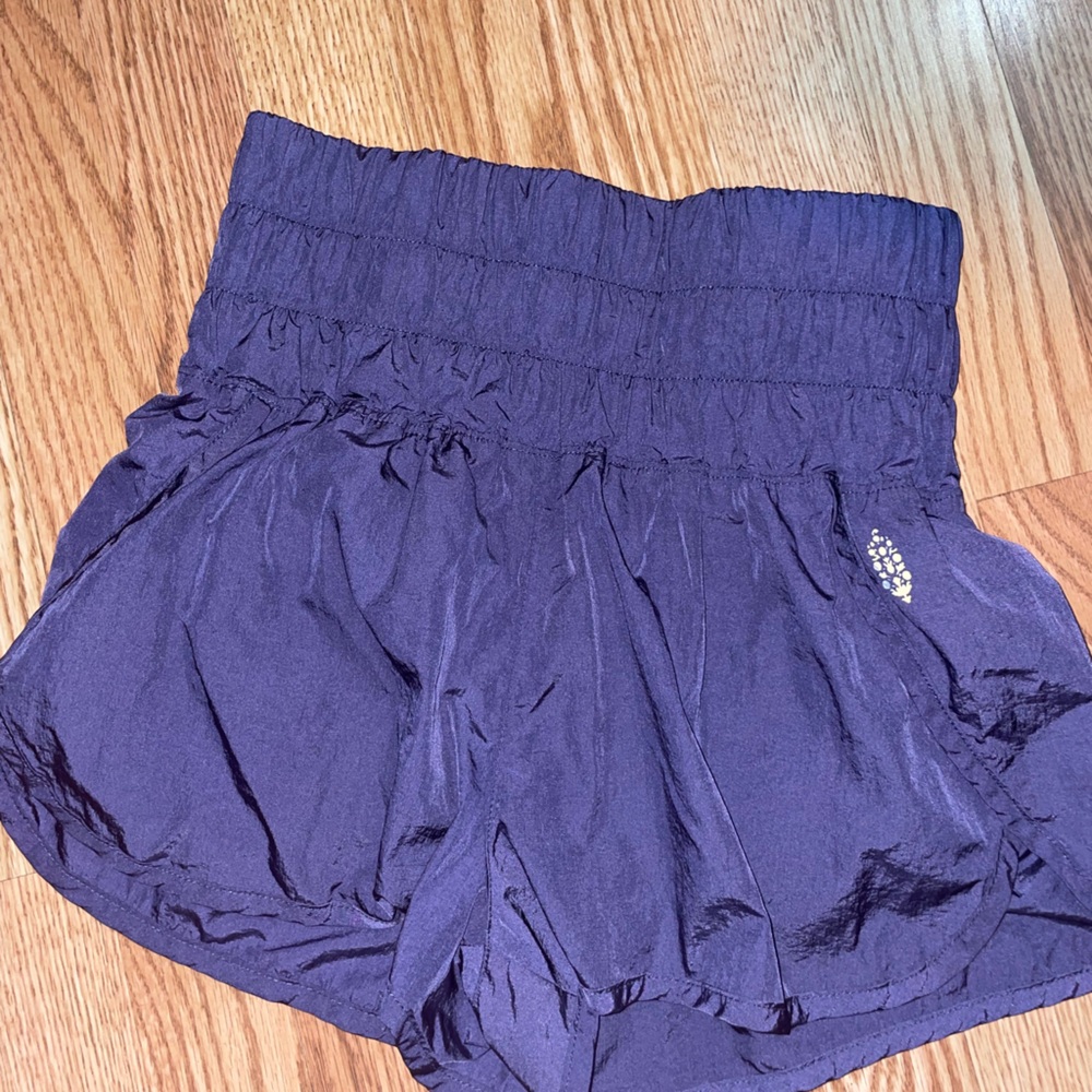 Free people track short
